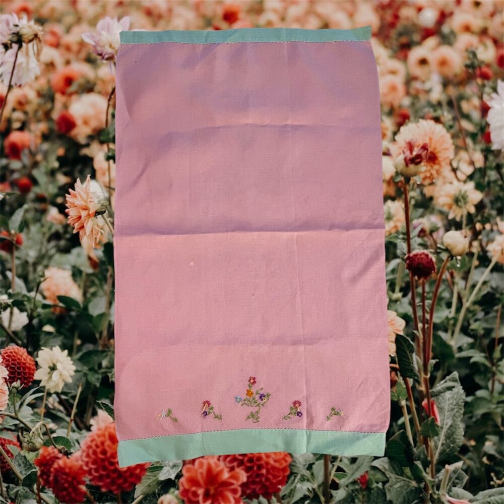 VTG Linen Handmade Pink & Green Floral Embroidery Tea Towel Shabby Chic READ